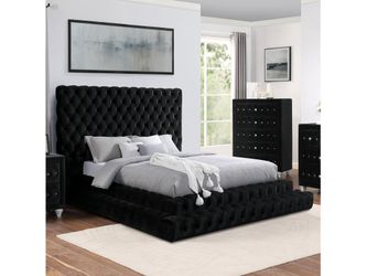 Stefania Black Queen Platform Bed