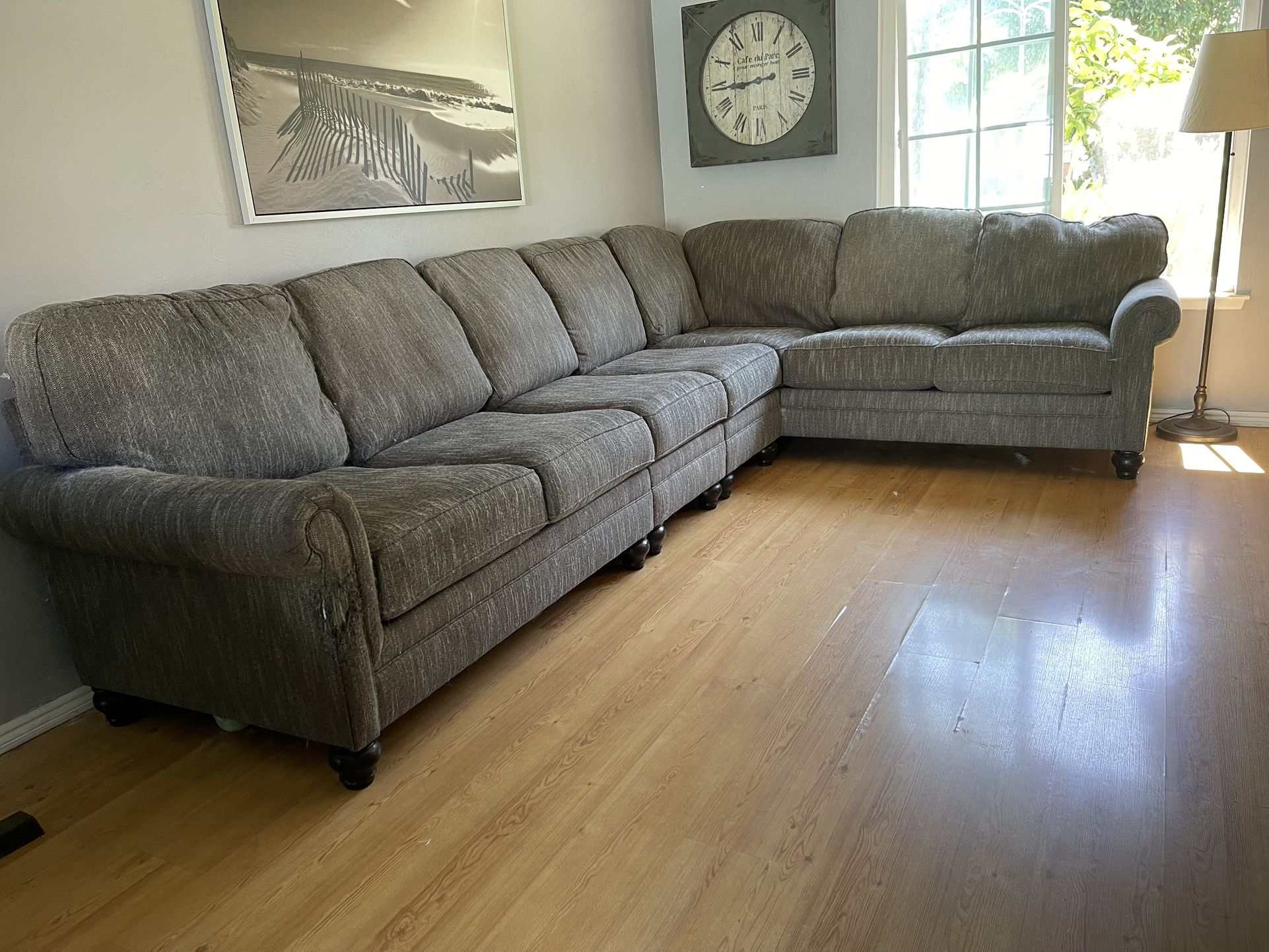 L Shaped Sectional Couch for Sale in Fountain Valley, CA OfferUp