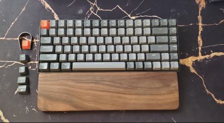 Keychron K2 Mechanical Keyboard With White Light