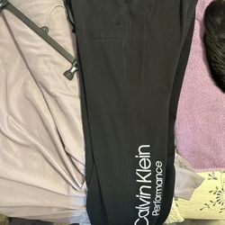 Calvin Klein Pants Size Large