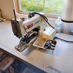 Button-setting machine, Juki brand