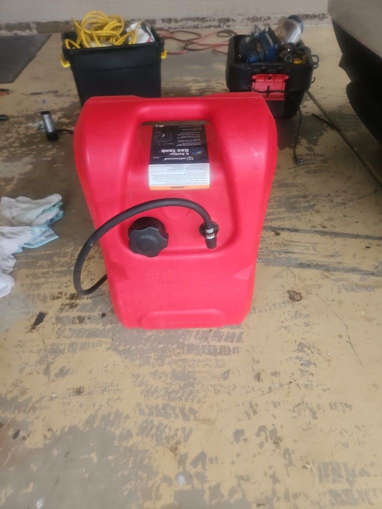 6 Gallon GAS Tank