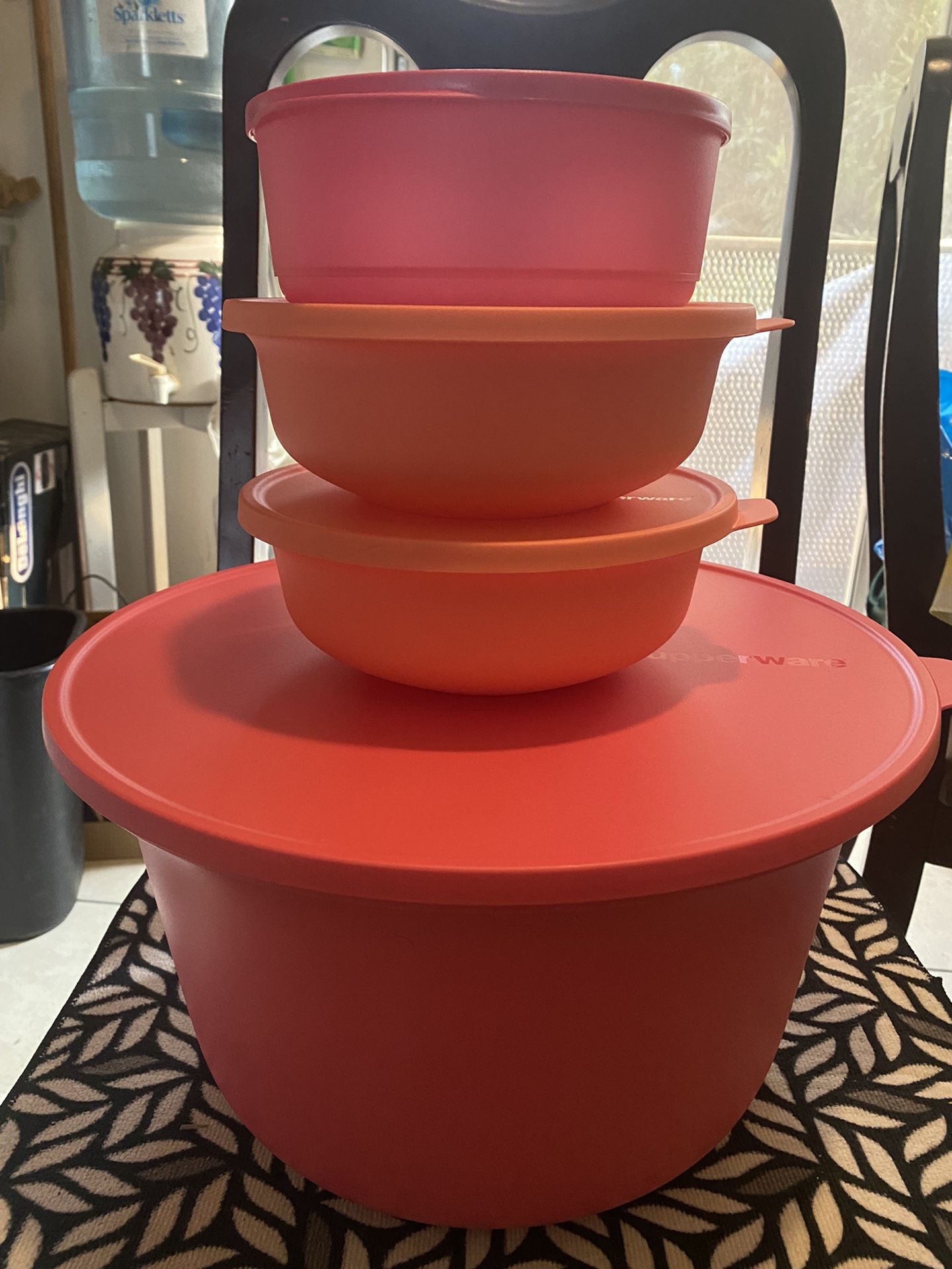 Tupperware Set
