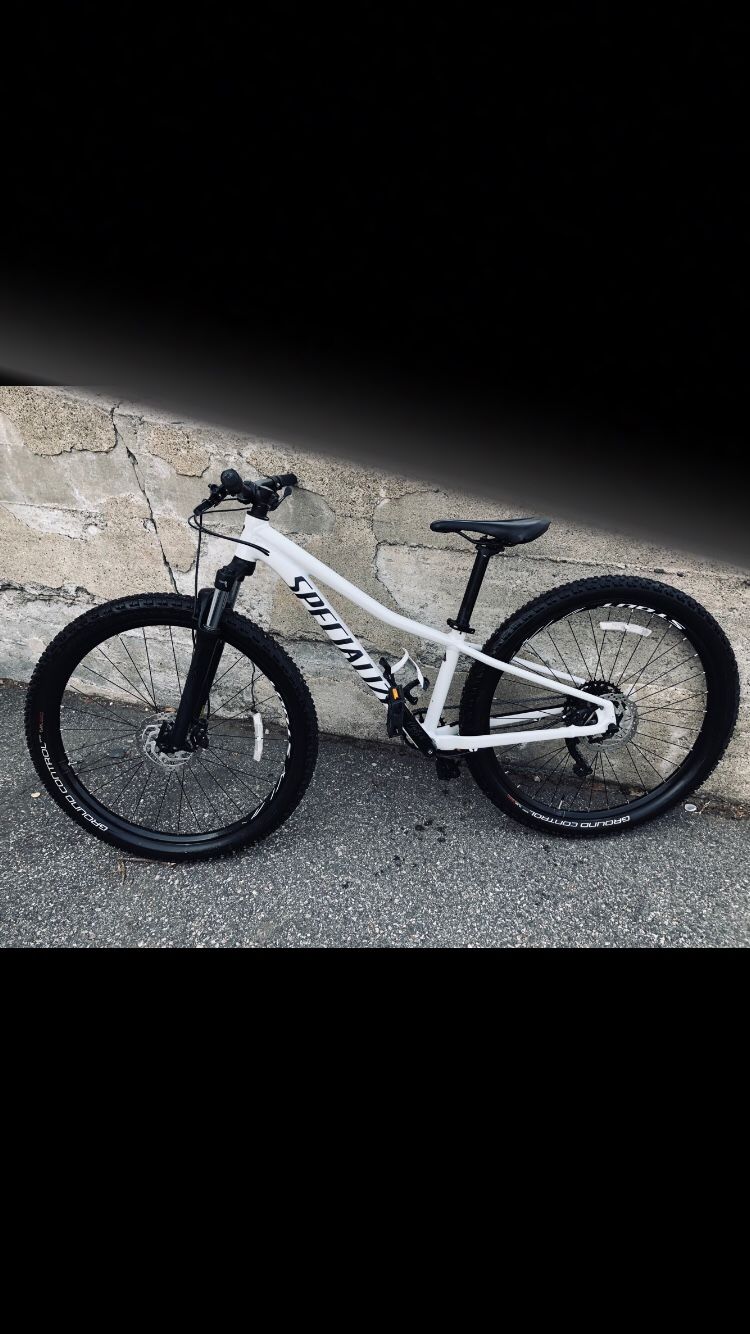 2022 Specialized RockHopper XS