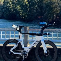 Canyon Speedmax CFR Disc eTap