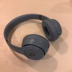 Beats Solo 4 Bluetooth Wireless On-Ear Headphones/Color: Blue Slate 
