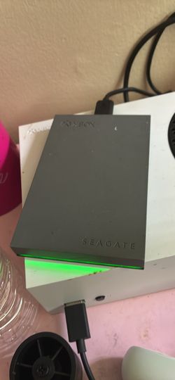 Seagate 1 TB expansion memory drive
