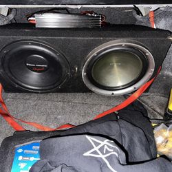 2 12” Subwoofers 