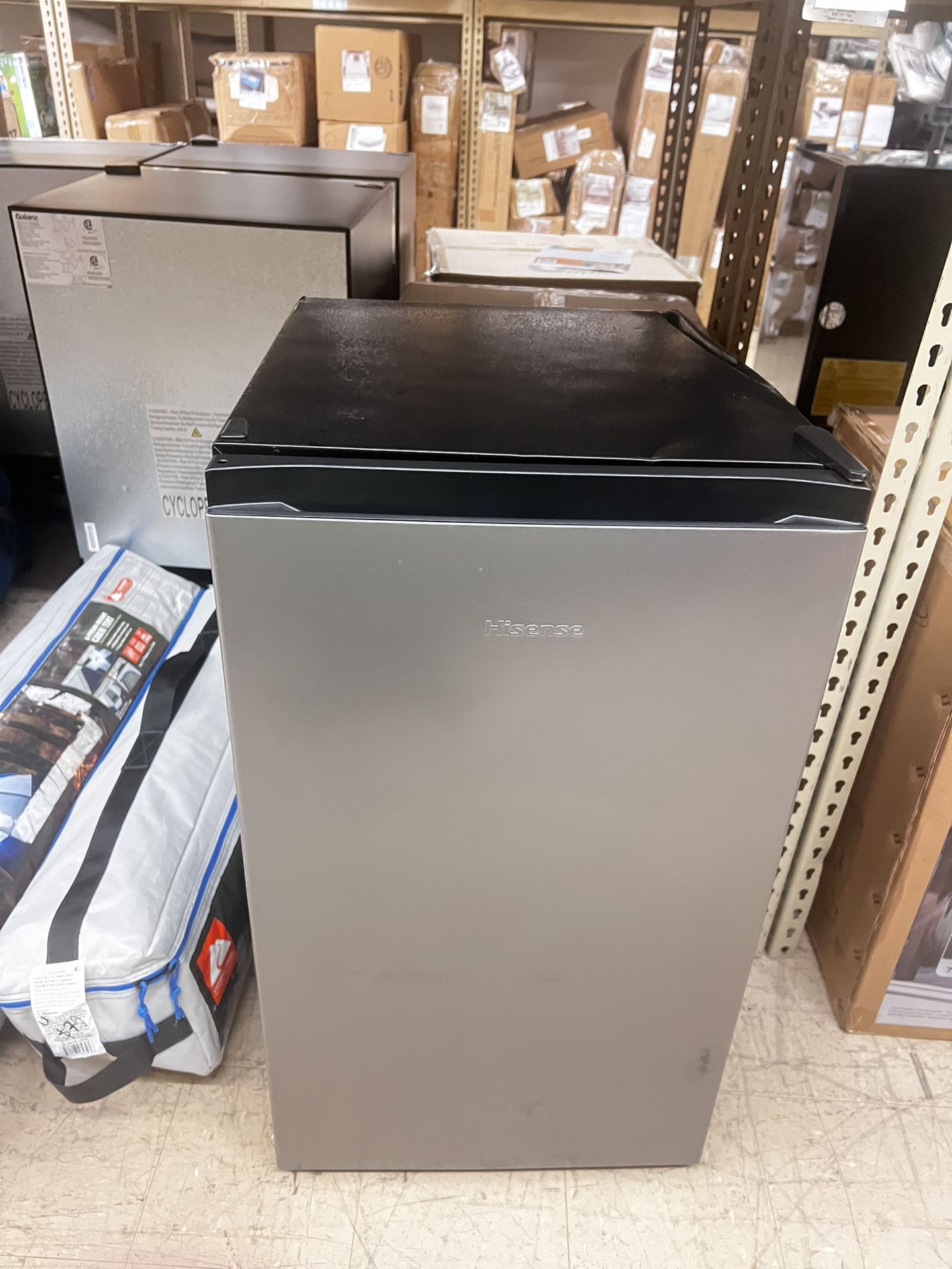 Fridge 4.4 Cu ft Single Door Mini Refrigerator, Energy Star, New
