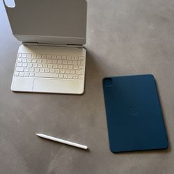 Magic Keyboard, Apple Pencil (2nd Generation), Smart Folio for iPad Pro 11-inch (4th generation) - 3 Item Bundle For iPad
