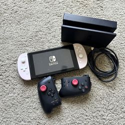 Nintendo switch pink Edition 