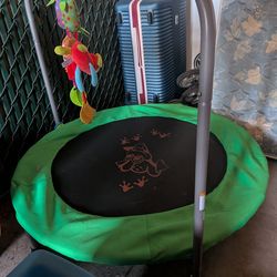 Toddler trampoline indoor