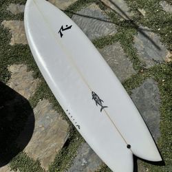Rusty Fish surfboard