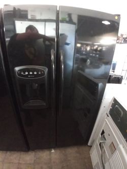 Maytag 36" Side By Side Refrigerator (Black)