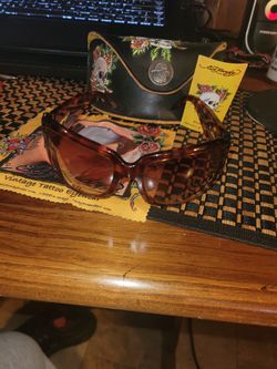 Ed Hardy Sunglasses W/case