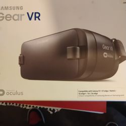 Samsung" Gear VR ,Virtual Reality,Built In Headphones," Oculus ,Brand New Has Plastic On It All Hook Ups  ,Pretty Nice