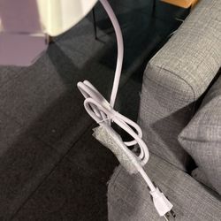 48” Shop Light With Pull Cord - Plug In. 3600 Lumens. T8 LED Tubes. One Tube Needs Replaced. 