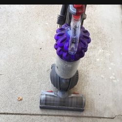 Vacuum Dyson DC 50