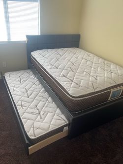 Full bed over twin trundle with 2 Mattresses