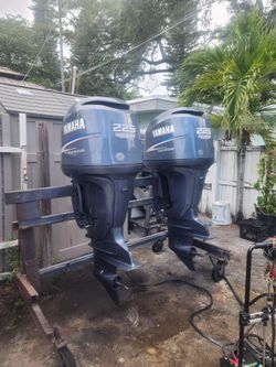 Pair of 225hp Yamaha Four Stroke Engines 2007yr