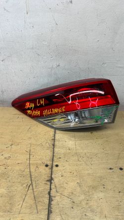 2017 2018 2019 Toyota highlighter drive side taillight