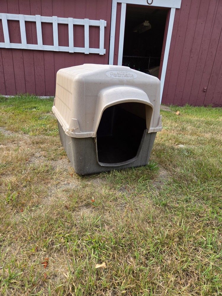 PetMate Dog/Animal Shelters