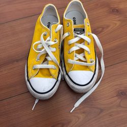 Size 13 Converse 