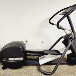COMMERCIAL PRECOR EFX 5.23 ELLIPTICAL TRAINER