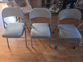 5 folding chairs