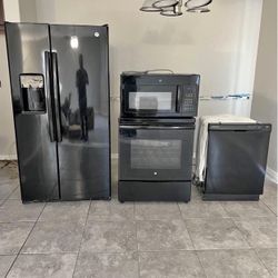 Black Kitchen Appliances 