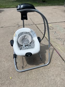 Graco Baby Swing and Bouncer