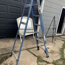 7’ Fiberglass Ladder 