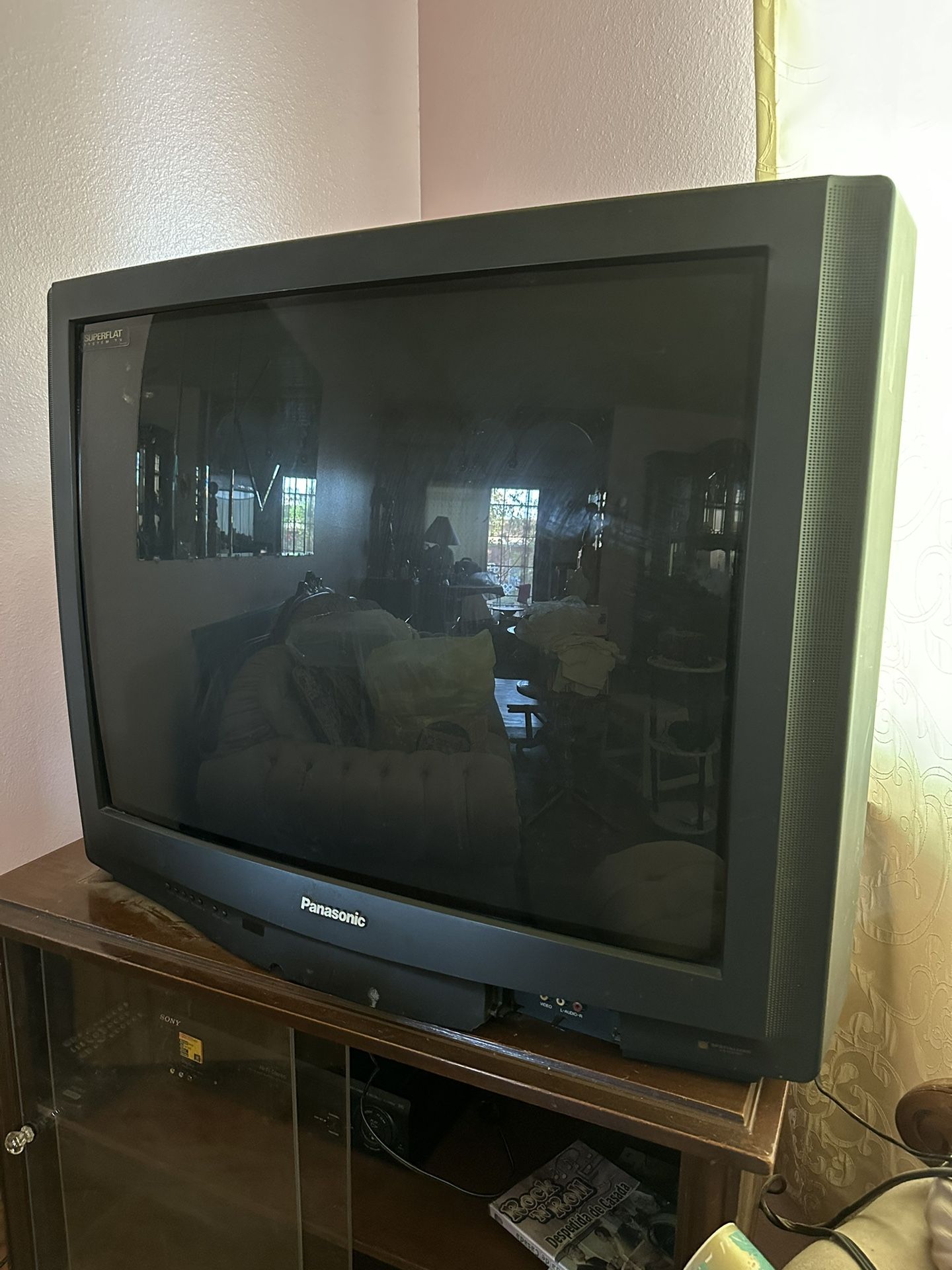 Panasonic CRT TV 32” Display for Sale in Phoenix, AZ OfferUp