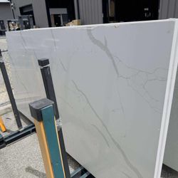 QUARTZ STONE SLABS JUMBO IN GRAY CARRARA MARBLE 📏Each slabs cover  55.1 sq.ft, Thickness 3 cm 🔥Price $779 per Slab🔥 