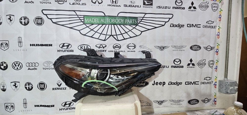FOR PARTS 2017-2022 ALFA ROMEO GIULIA XENON HID HEADLIGHT OEM- RIGHT PASSENGER SIDE