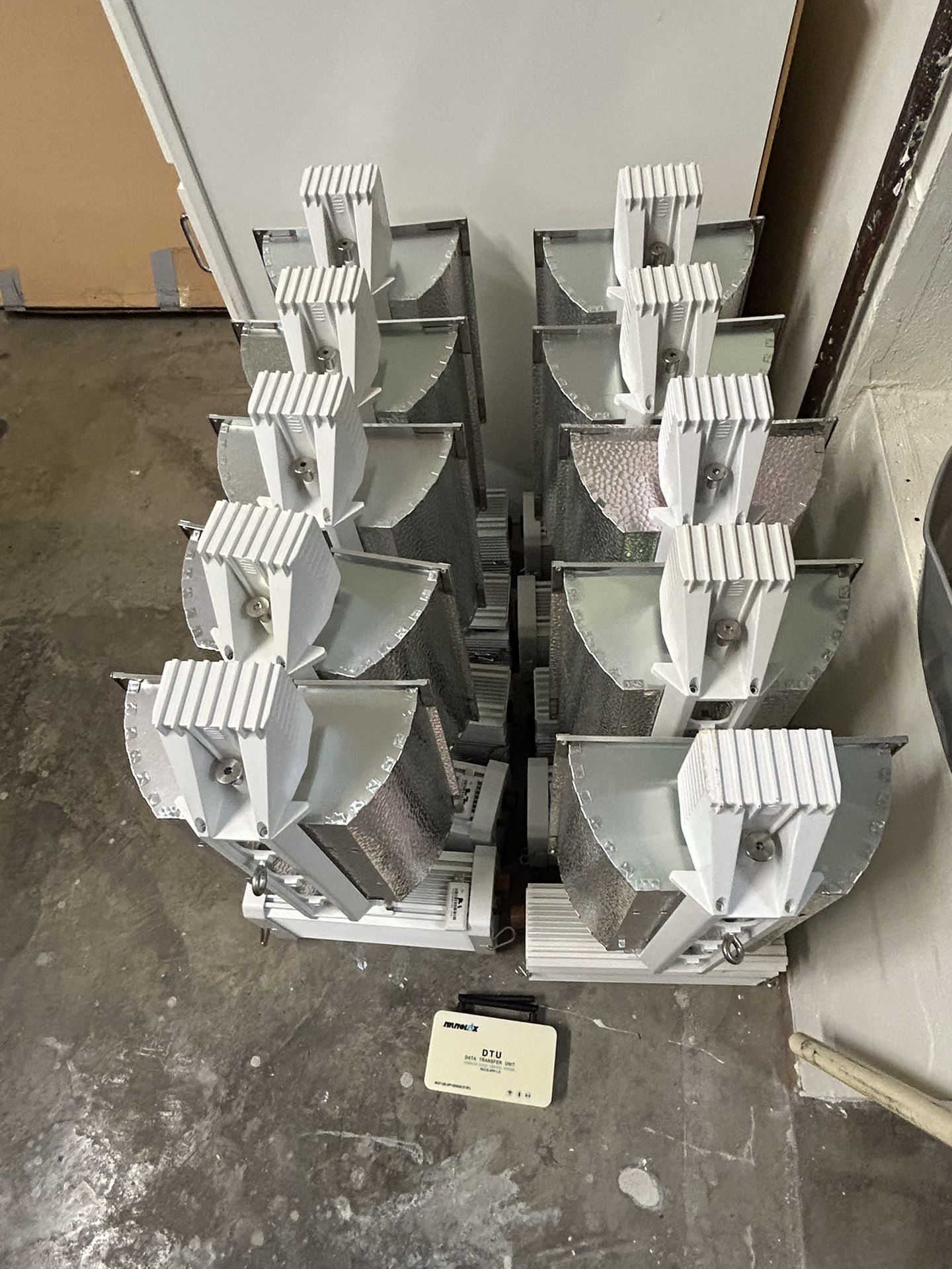 Nanolux DE 1000w Grow Lights