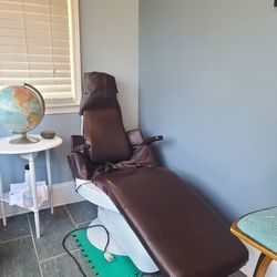 Dentist Chair 