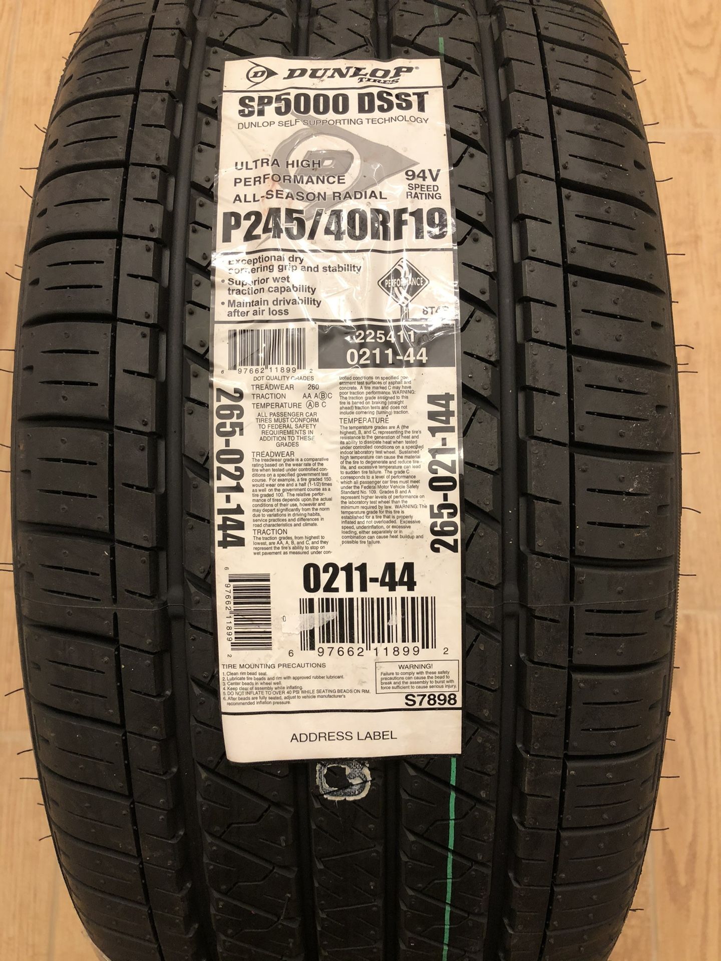 (1) New Dunlop SP Sport 5000 DSST CTT Tire