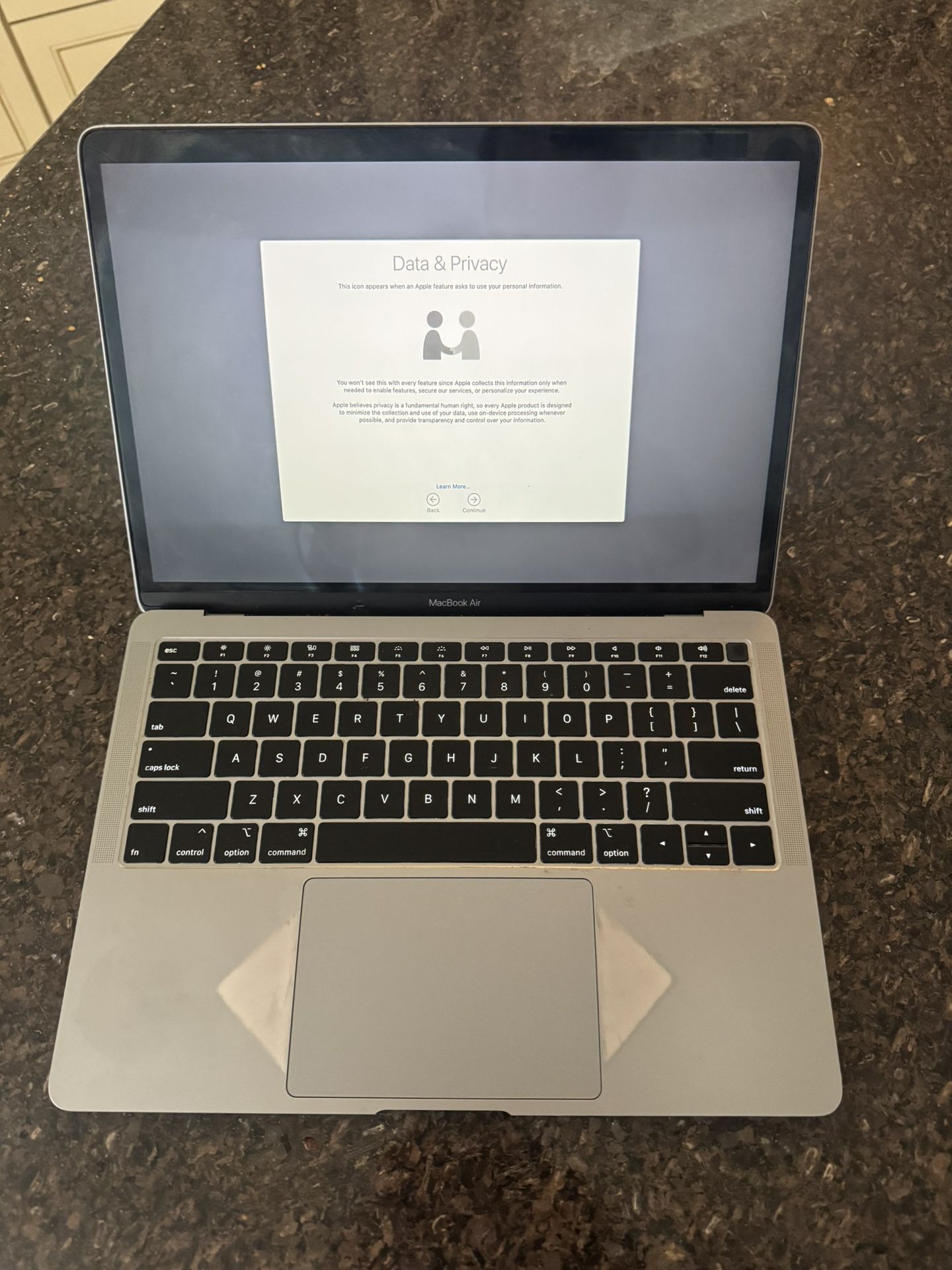 2019 Macbook air 13 1.6/8/128gb Space Grey