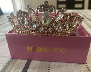 Moda 2000 Crown