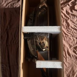 Left Nissan Sentra Headlight