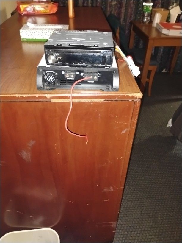  Pioneer Car & Amplifier