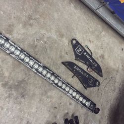 Light bar and roof mounts