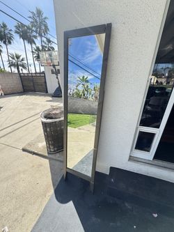 Stand Up Mirror