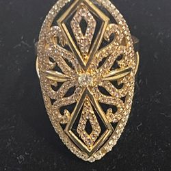 14k Ring 💍 W/Diamonds