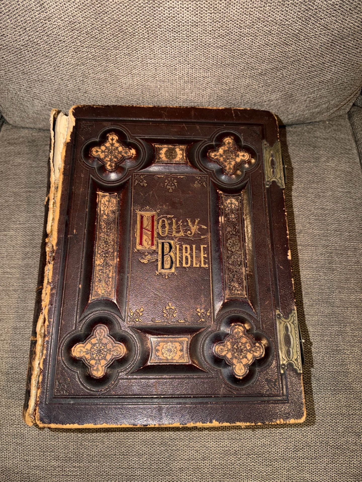 Vintage Holy Bible 1800’s