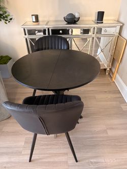 Modern Table and 2 chairs black
