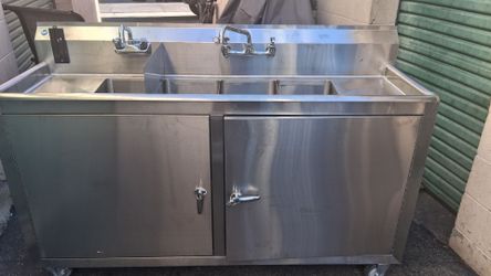 Portable mobile sink stainless steel.