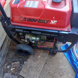 Troy Bolt 7000 Watt Generator 
