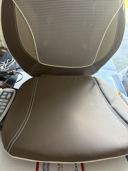 Homedics Full Back/Shoulder Massager Chair  With Heat Open Box